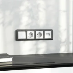 Рамка из поликарбоната на 4 поста Stream графит W0042104