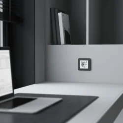 Рамка из поликарбоната на 1 пост Stream графит W0012104