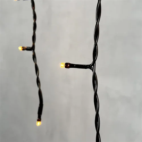 Гирлянда Бахрома 3,1 x 0,5 м Экстра Тепло-Белая 220В, 150 LED, Провод Черный ПВХ, IP54. Фото 3.