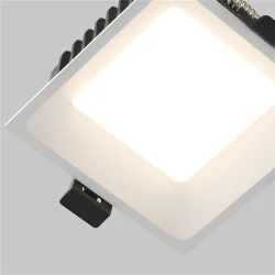 Встраиваемый светильник Okno 3000-4000-6000K 8Вт 100° IP 44 (Белый)