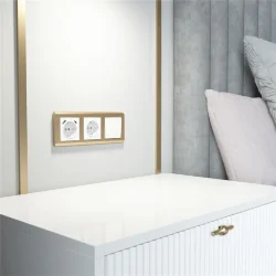 Рамка из поликарбоната на 3 поста Stream шампань W0032111