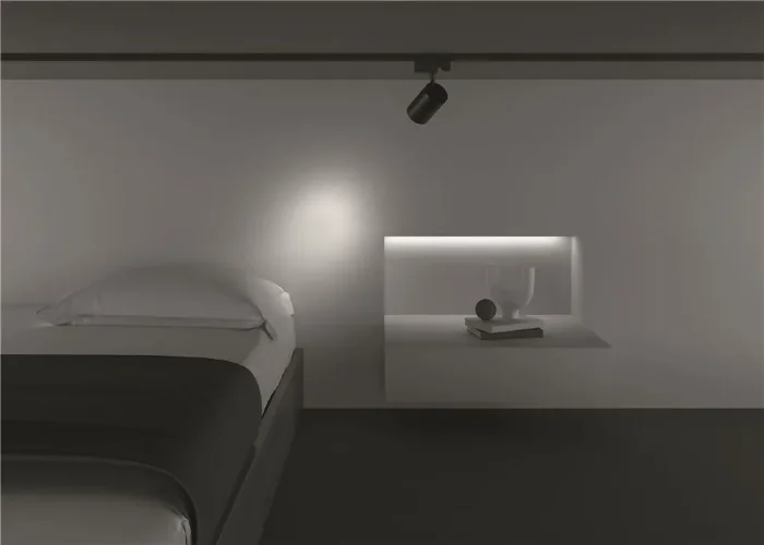 Трековый светильник Vuoro Trinity 4000K 10Вт 24° (Черный) - фото 4