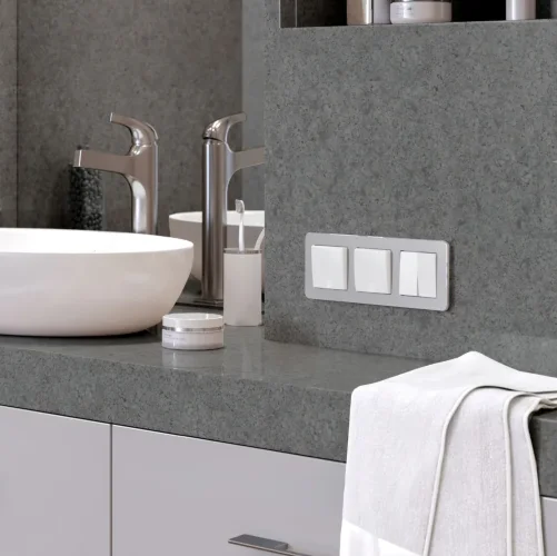 Рамка из металла на 3 поста Platinum алюминий W0032606 - фото 3