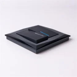 Рамка из стекла на 1 пост Diamant черный W0011208