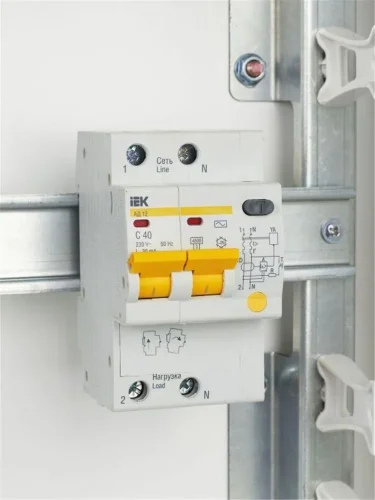 Выключатель автоматический дифференциального тока 2п C 40А 30мА тип AC 4.5кА АД-12 KARAT IEK MAD10-2-040-C-030 - фото 2