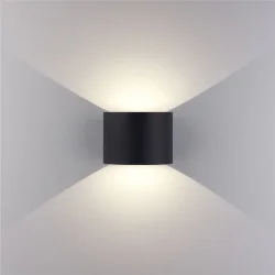 Пылевлагозащи­щенный светодиодный светильник с регулируемыми лучами Blade черный IP54 1518 Techno LED черный (038828)