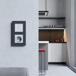 Сенсорный выключатель двухклавишный с подсветкой белый W4522001