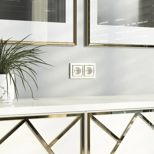 Рамка из поликарбоната на 2 поста Snabb слоновая кость/золото W0021932 - фото 3