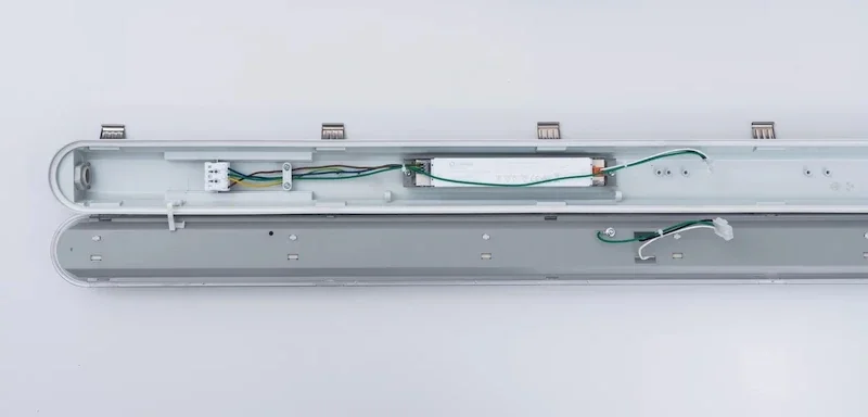 Светодиодный линейный влагозащищённый светильник 32W/6500K (=2x36W) IP65 1200mm 70000h | DAMP PROOF G2 | - LEDVANCE. Фото 5