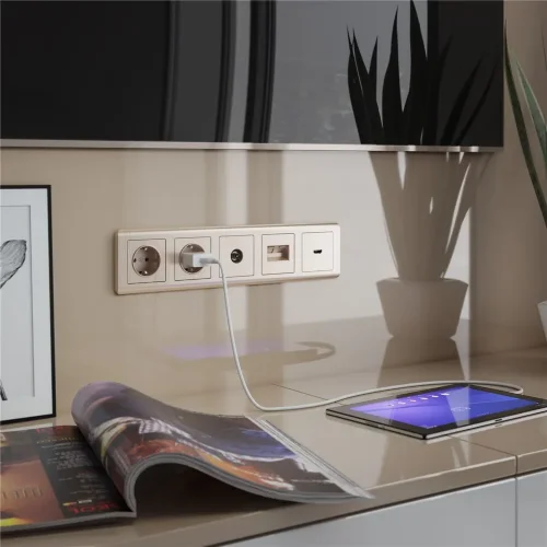 Рамка из поликарбоната на 5 постов Stream шампань W0052111 - фото 2