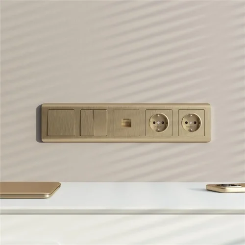 Рамка из поликарбоната на 5 постов Stream шампань W0052111 - фото 3