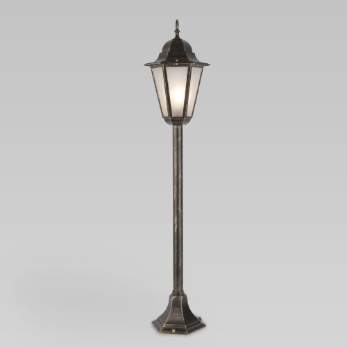 Уличный светильник на столбе IP44 - фото 1