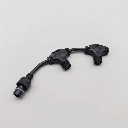 Разветвитель 2-х Лучевой для Бахромы, Занавесов и Нитей 220В без Возможности Управления, Провод Черный Каучук, IP65. Фото 2.