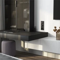 Рамка из стекла на 3 поста Favorit черный W0031108