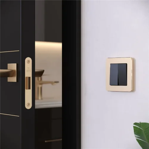 Рамка из металла на 1 пост Platinum шампань W0012611 - фото 2