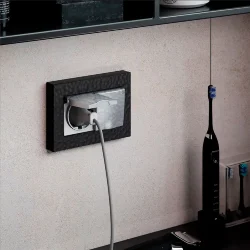 Рамка из поликарбоната для двойной розетки Hammer черный W0082408