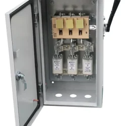 Ящик силовой ЯВЗ-31-IP54 УХЛ2 100А с ППН-33 100А держатель медь Электротехник ET529123