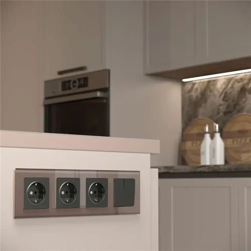 Рамка из стекла на 4 поста Favorit латте W0041142 - фото 2