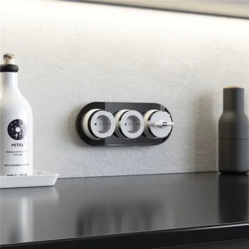 Рамка из стекла на 3 поста черный W0035108 - фото 2