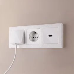 W0032301/ Рамка на 3 поста Flock (белый) W0032301