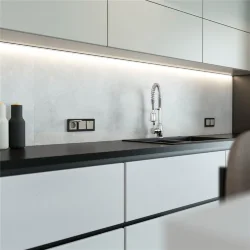 Розетка влагозащ. с зазем. с защит. крышкой и шторками (дымчатый) W1271204