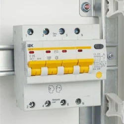 Выключатель автоматический дифференциального тока 4п C 25А 30мА тип AC 4.5кА АД-14 KARAT IEK MAD10-4-025-C-030