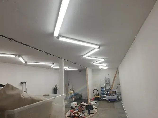 Светильник светодиодный промышленный линейный 46W/4000K | L=1200mm 6000Lm 50000h IP66 | Сквозная проводка | - Vossloh-Schwabe. Фото 6