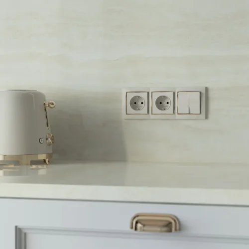 Рамка из поликарбоната на 3 поста Snabb слоновая кость/золото W0031932 - фото 2