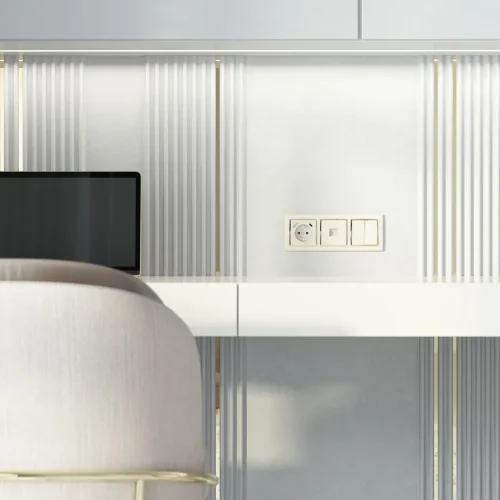 Рамка из поликарбоната на 3 поста Snabb слоновая кость/золото W0031932 - фото 5