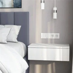 Рамка из стекла на 4 поста Favorit белый W0041101