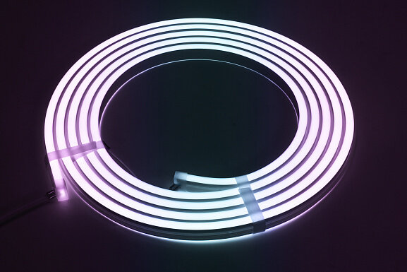 Светодиодная лента SWG PRO 5050, 50 LED/м, 10 Вт/м, 24В , IP67, Цвет: RGB, NE-DU560-24-10-WS2811RGB-67. Фото 2