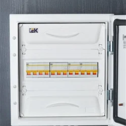 Выключатель нагрузки (мини-рубильник) 3п 100А ВН-32 KARAT IEK MNV10-3-100