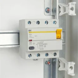 Выключатель дифференциального тока (УЗО) 4п 63А 30мА тип AC ВД1-63 KARAT IEK MDV10-4-063-030