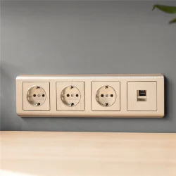 Розетка с заземлением и шторками (шампань рифленый) W1171110