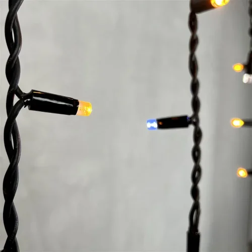 Гирлянда Бахрома 3,1 x 0,5 м Жёлтая с Мерцанием Белого Диода 220В, 120 LED, Провод Черный Каучук, IP65. Фото 3.