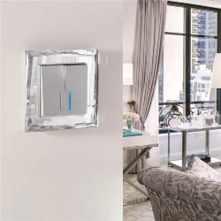 Рамка из стекла на 1 пост Diamant зеркальный W0011220