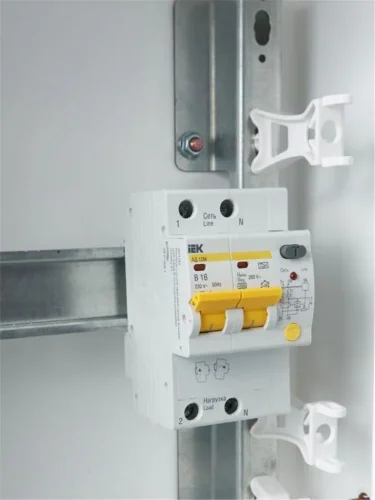 Выключатель автоматический дифференциального тока 2п B 16А 30мА тип A 4.5кА АД-12М KARAT IEK MAD12-2-016-B-030 - фото 2