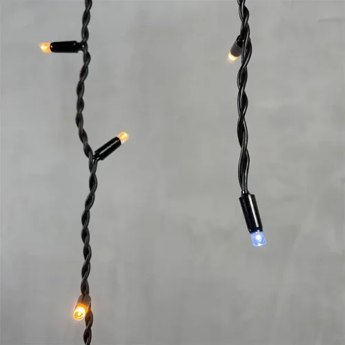 Гирлянда Бахрома 3,2 x 0,9 м Экстра Тепло-Белая с Мерцанием Белого Диода 220В, 168 LED, Провод Черный Каучук, IP65. Фото 3.