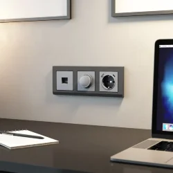 Рамка из поликарбоната на 3 поста Stark графит матовый W0031864