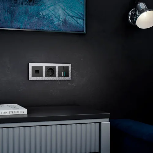 Рамка из поликарбоната на 3 поста Hammer серебряный W0032406 - фото 5