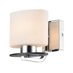 Светильники серии выполнены в современном стиле, арматура сделана из металла, а плафоны – из матового стекла. Благодаря своей небольшой высоте светильники Bice подходят для невысоких помещений. (Хром)