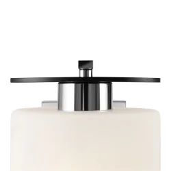 Светильники серии выполнены в современном стиле, арматура сделана из металла, а плафоны – из матового стекла. Благодаря своей небольшой высоте светильники Bice подходят для невысоких помещений. (Хром)