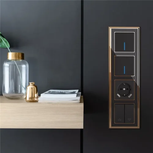 Розетка с заземлением, шторками и USBх2 (черный матовый) W1171508 - фото 7