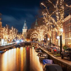 Новогодняя гирлянда нить теплый белый с эффектом мерцания 20м IP65 400-102 теплый белый с эффектом мерцания (044078)