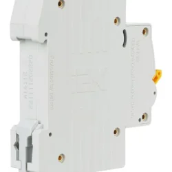 Выключатель автоматический модульный 1п C 20А 4.5кА ВА47-29 KARAT IEK MVA20-1-020-C