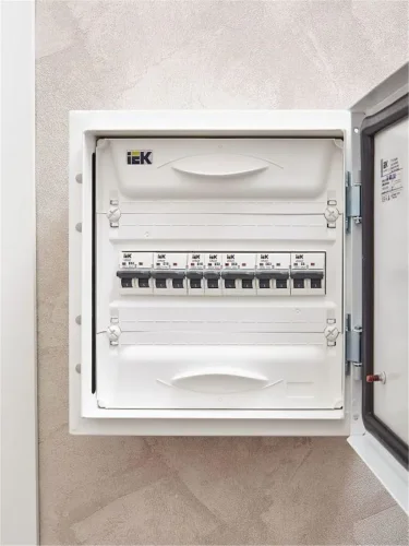 Выключатель автоматический модульный 1п B 10А M06N ARMAT IEK AR-M06N-1-B010 - фото 2