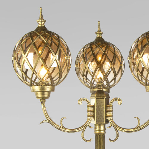 Уличный трехрожковый светильник на столбе IP44 - Фото 3