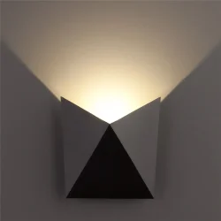 Уличный светодиодный светильник Batterfly черный 1517 Techno LED черный (038824)