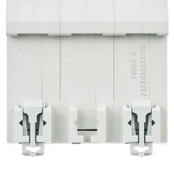 Выключатель автоматический модульный 3п D 100А 10кА ВА47-100 KARAT IEK MVA40-3-100-D