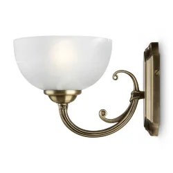 Серия Herbert выполнена в классическом стиле. Бронзовая арматура изделий прекрасно сочетается с плафонами из матового стекла. Светильники Herbert станут прекрасным дополнением как жилых, так и общественным помещений в классическом стиле. (Бронза)